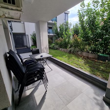 Apartament Superb In Regim Hotelier- Arad Plaza Екстериор снимка